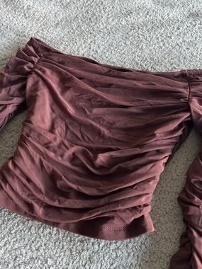 SHEIN Ruched Off-Shoulder Long Sleeve Top in Mauve Brown